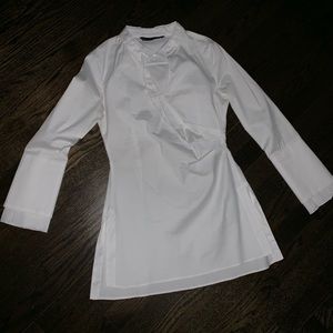 White Zara dress shirt. Ruffled sleeves. Size S.